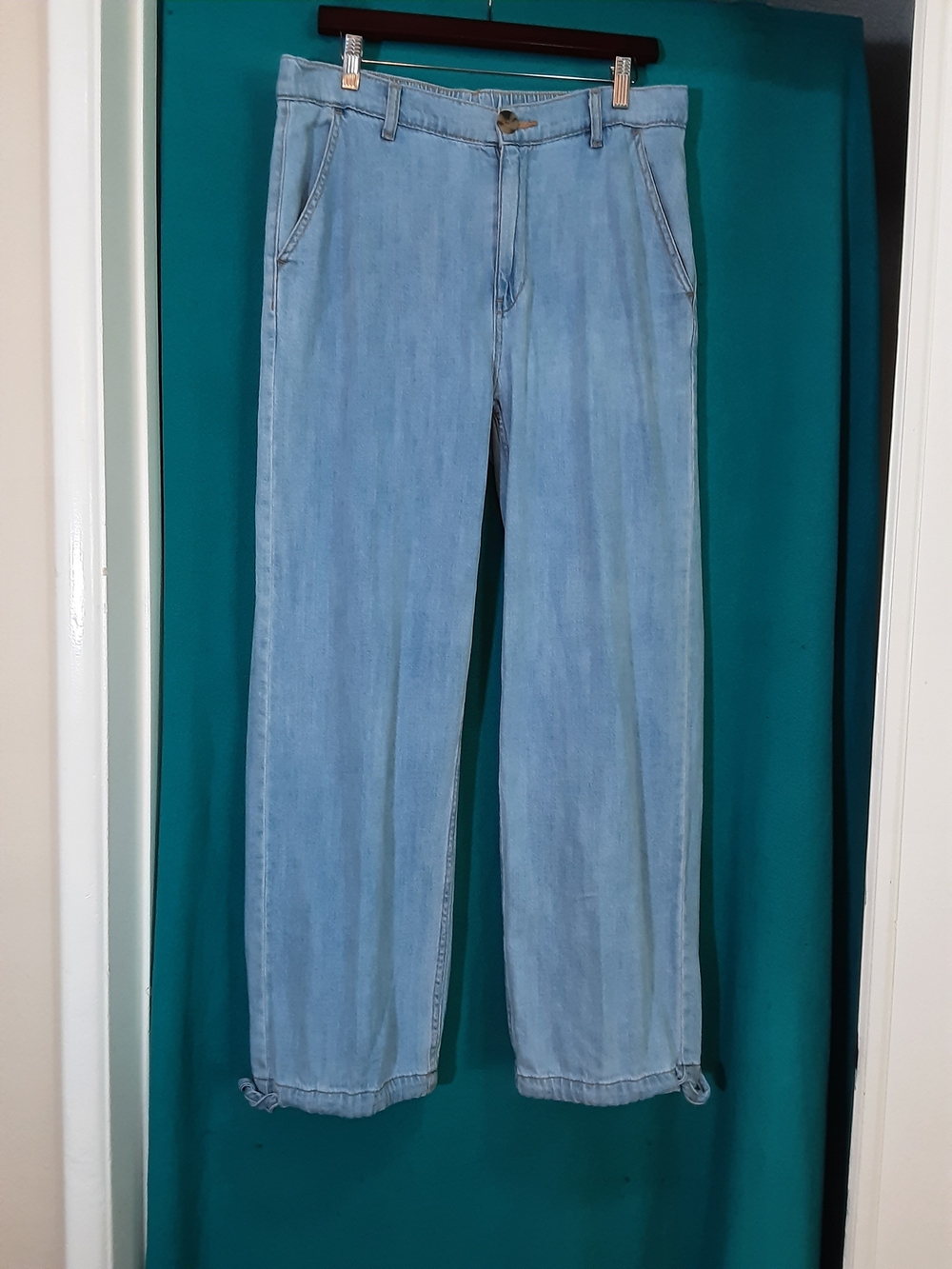 Zara Light Blue Relaxed Jeans